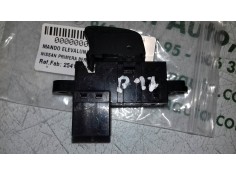 Recambio de mando elevalunas delantero derecho para nissan primera berlina (p12) acenta referencia OEM IAM 25411AV600 NEGRO 4 +  2