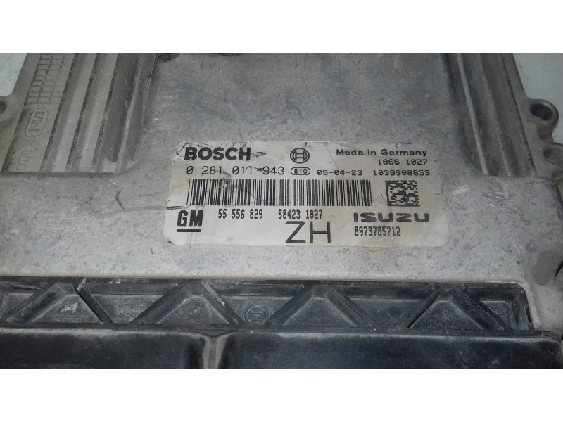 Recambio de centralita motor uce para opel astra h caravan cosmo referencia OEM IAM 55556829 0281011943 BOSCH
