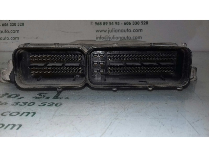 Recambio de centralita motor uce para opel astra h caravan cosmo referencia OEM IAM 55556829 0281011943 BOSCH