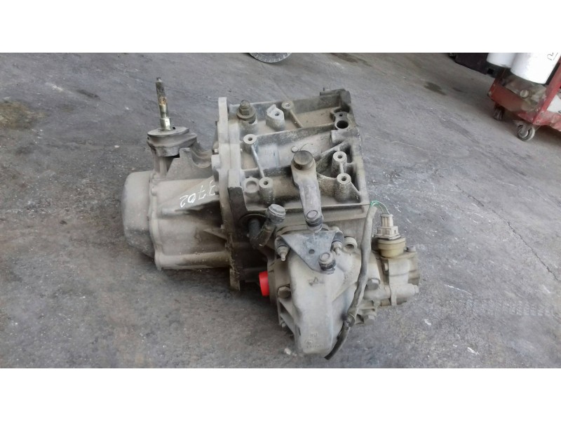 Recambio de caja cambios para peugeot 206 berlina xr referencia OEM IAM 20DL72  5 VELOCIDADES