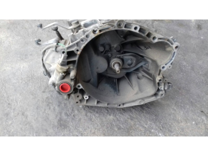 Recambio de caja cambios para peugeot 206 berlina xr referencia OEM IAM 20DL72  5 VELOCIDADES