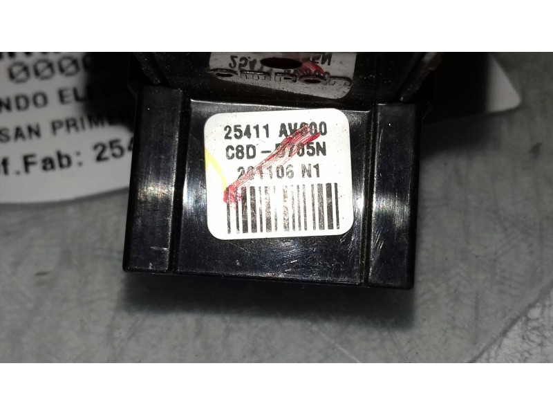 Recambio de mando elevalunas delantero derecho para nissan primera berlina (p12) visia referencia OEM IAM 25411AV600 NEGRO 4 + 3