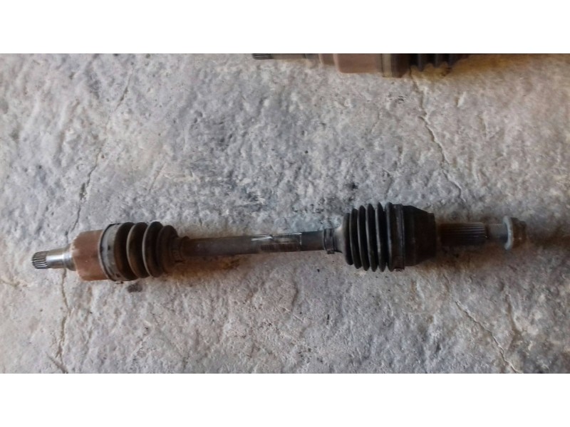 Recambio de transmision delantera izquierda para ford fiesta (cb1) ambiente referencia OEM IAM 8V513B437AAA  