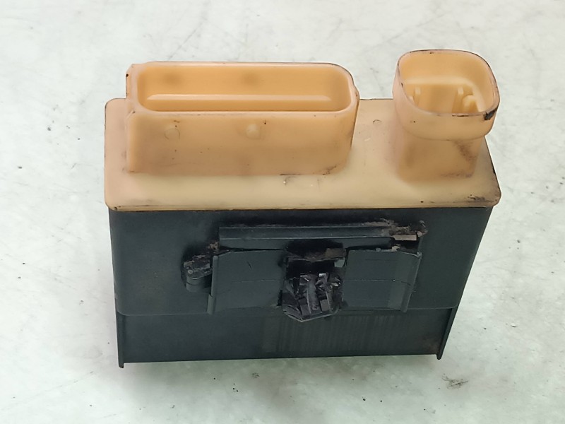 Recambio de caja precalentamiento para peugeot partner kombi premium referencia OEM IAM 9652021180  