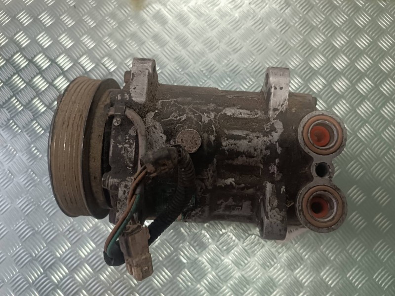 Recambio de compresor aire acondicionado para citroen saxo 1.5 d image referencia OEM IAM SD7V12 SD7V12 SANDEN