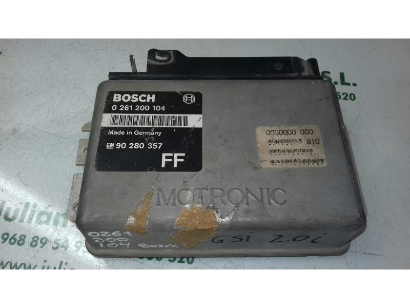 Recambio de centralita motor uce para opel astra f berlina 16v gsi referencia OEM IAM 90280357 0261200104 BOSCH