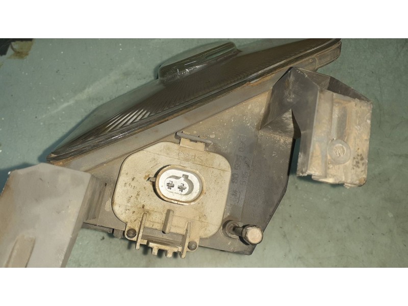 Recambio de faro antiniebla derecho para opel vectra b berlina cdx (1999) referencia OEM IAM 90585030 51572 