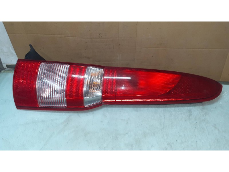 Recambio de piloto trasero derecho para fiat panda (169) 1.2 8v dynamic referencia OEM IAM 280202  