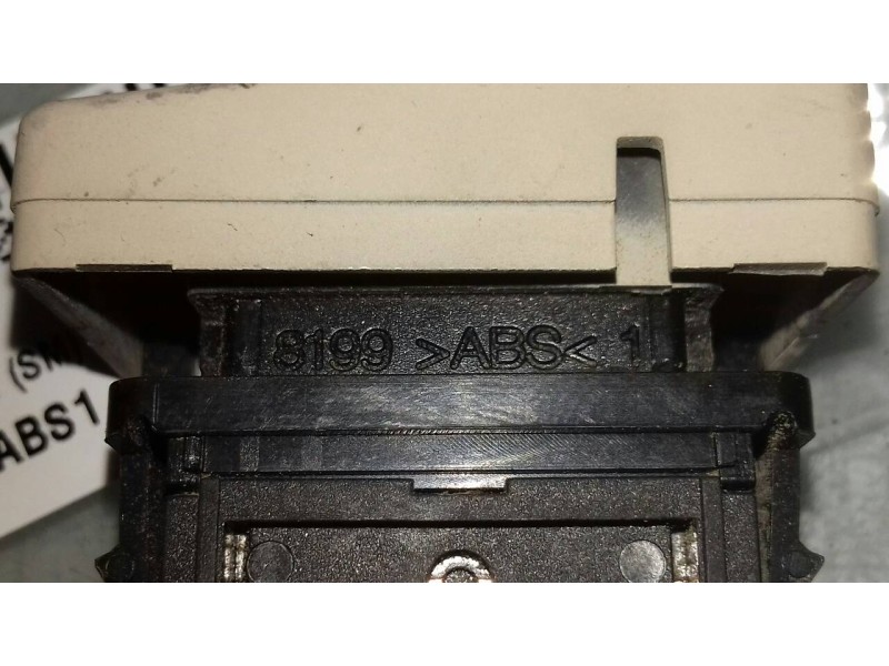 Recambio de interruptor para hyundai santa fe (sm) 2.0 gls crdi 4x4 referencia OEM IAM 025917774970 8199ABS1 ESP OFF