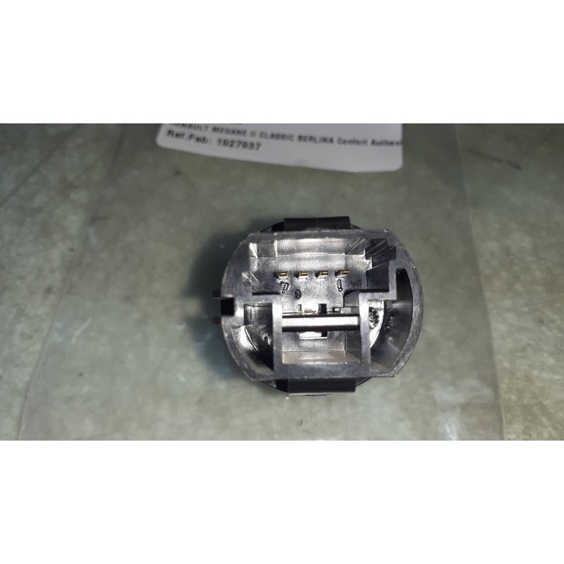 Recambio de interruptor para renault megane ii classic berlina confort authentique referencia OEM IAM 1927937 27934 START STOP
