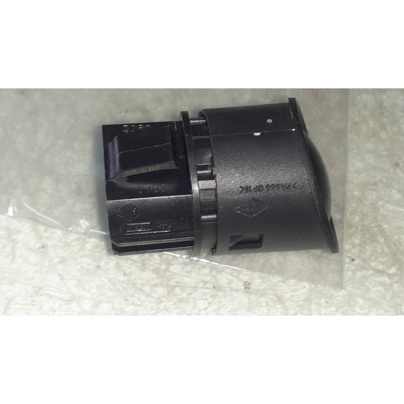 Recambio de interruptor para renault megane ii classic berlina confort authentique referencia OEM IAM 1927937 27934 START STOP