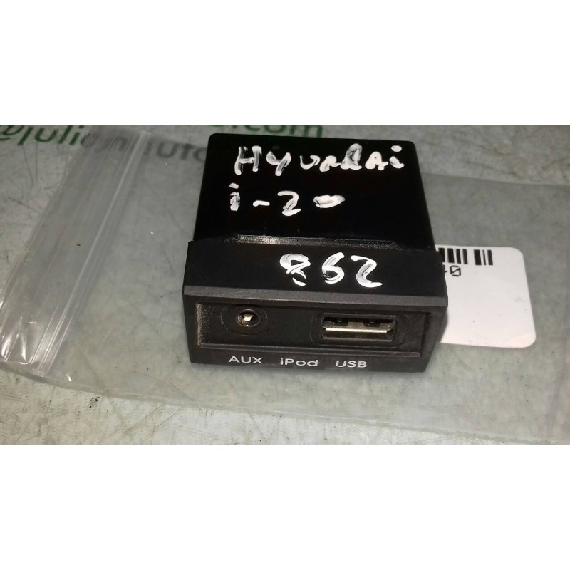 Recambio de interruptor para hyundai i20 basis referencia OEM IAM 961201J000 PBMC1310241986 AUX IPOD USB