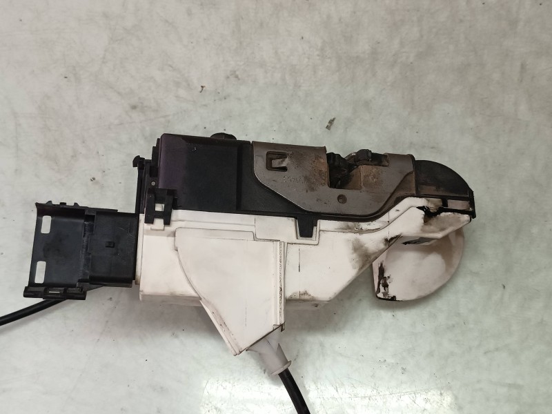 Recambio de cerradura puerta delantera izquierda para peugeot partner kombi premium referencia OEM IAM 828406  ELECTRICA