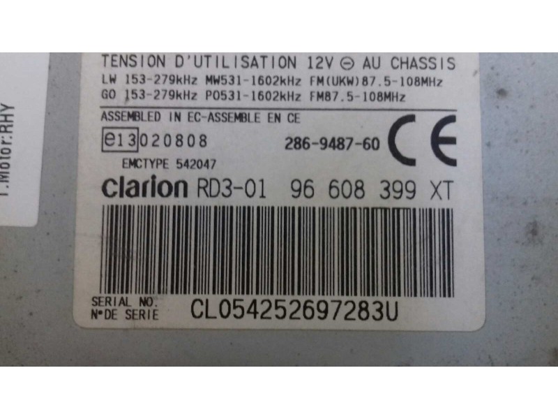 Recambio de sistema audio / radio cd para peugeot partner (s2) combi plus referencia OEM IAM 96608399XT PU2471A CLARIO