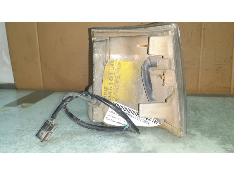 Recambio de faro izquierdo para fiat uno (146) 1.4 i.e. / 70 i.e. referencia OEM IAM 6R0190046 0451010 