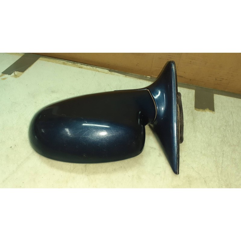 Recambio de retrovisor izquierdo para hyundai lantra berlina (rd) 2.0 16v cat referencia OEM IAM 014021  ELECTRICO