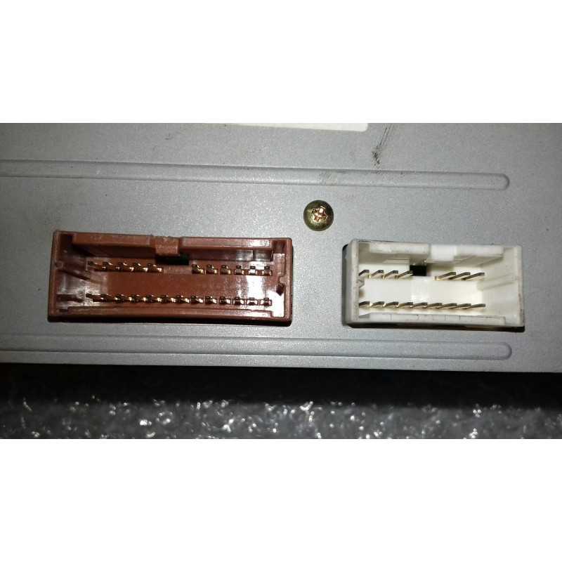 Recambio de pantalla multifuncion para nissan primera berlina (p12) acenta referencia OEM IAM 28090AV617 30825997H CC5W-4000PEU