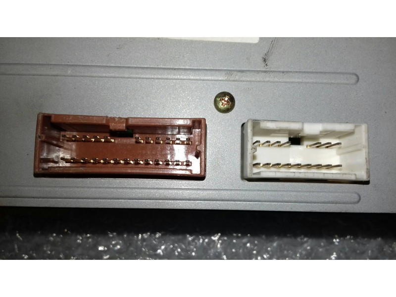 Recambio de pantalla multifuncion para nissan primera berlina (p12) acenta referencia OEM IAM 28090AV617 30825997H CC5W-4000PEU