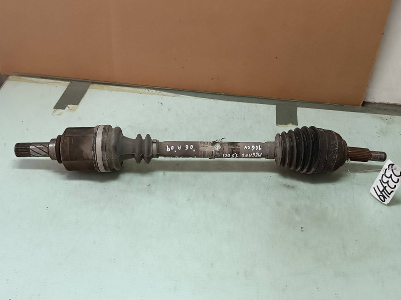 Recambio de transmision delantera izquierda para renault megane ii classic berlina dynamique referencia OEM IAM 8200330413  