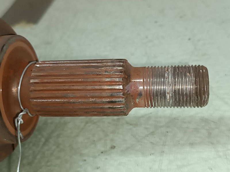 Recambio de transmision delantera izquierda para renault megane ii classic berlina dynamique referencia OEM IAM 8200330413  