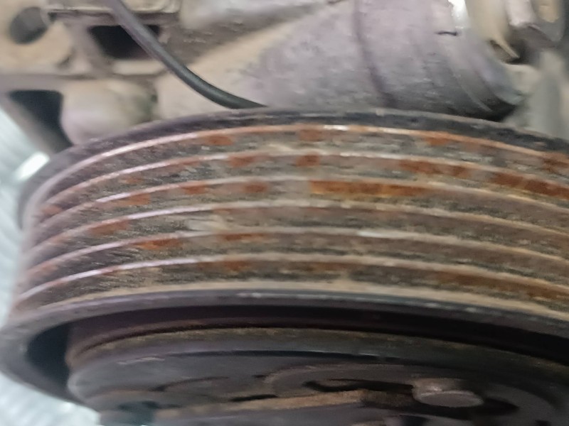 Recambio de compresor aire acondicionado para peugeot 107 urban referencia OEM IAM 5060217332 DKV06R VALEO