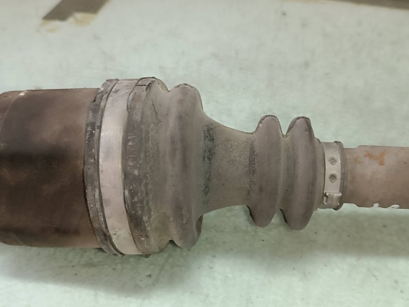 Recambio de transmision delantera izquierda para renault megane ii classic berlina dynamique referencia OEM IAM 8200330413  