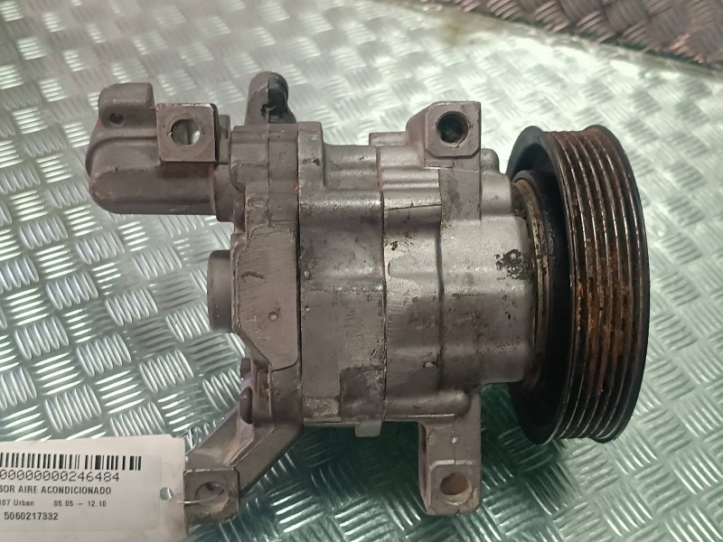 Recambio de compresor aire acondicionado para peugeot 107 urban referencia OEM IAM 5060217332 DKV06R VALEO