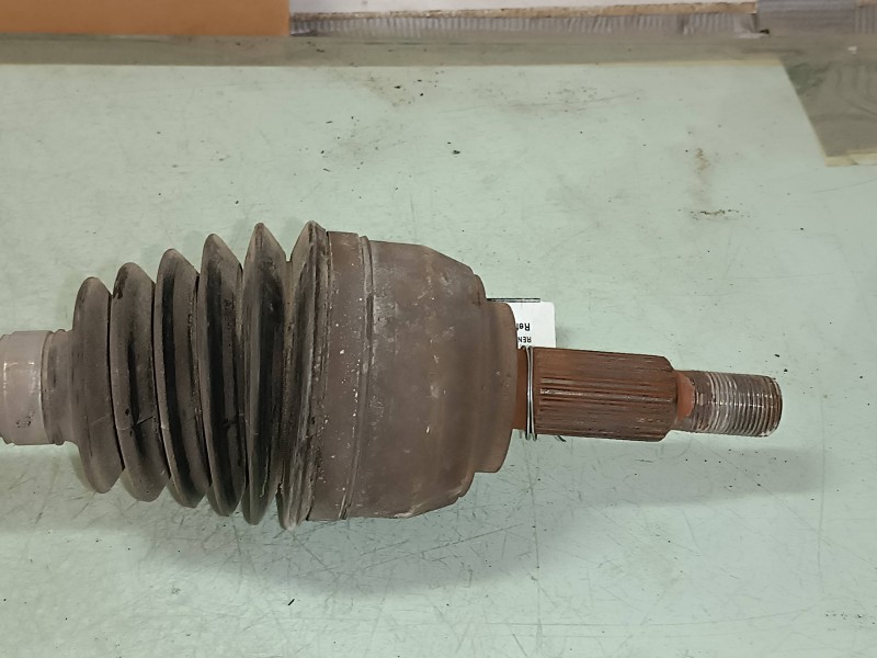 Recambio de transmision delantera derecha para renault megane ii classic berlina dynamique referencia OEM IAM 8200472158  