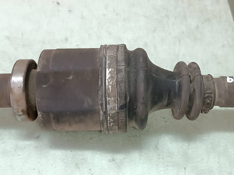 Recambio de transmision delantera derecha para renault megane ii classic berlina dynamique referencia OEM IAM 8200472158  