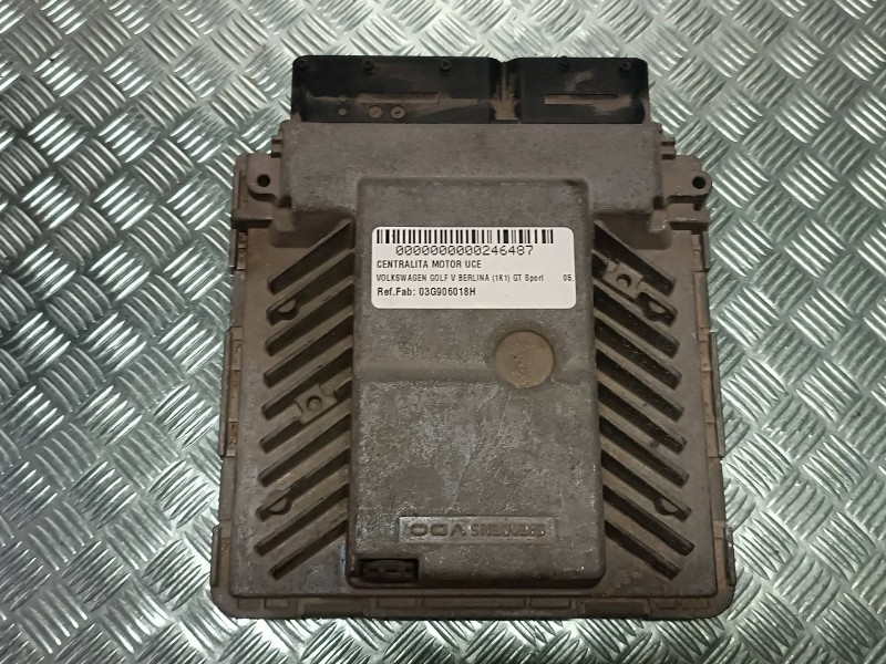 Recambio de centralita motor uce para volkswagen golf v berlina (1k1) gt sport referencia OEM IAM 03G906018H 5WP45531AF SIEMENS 