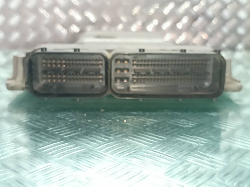 Recambio de centralita motor uce para volkswagen golf v berlina (1k1) gt sport referencia OEM IAM 03G906018H 5WP45531AF SIEMENS 