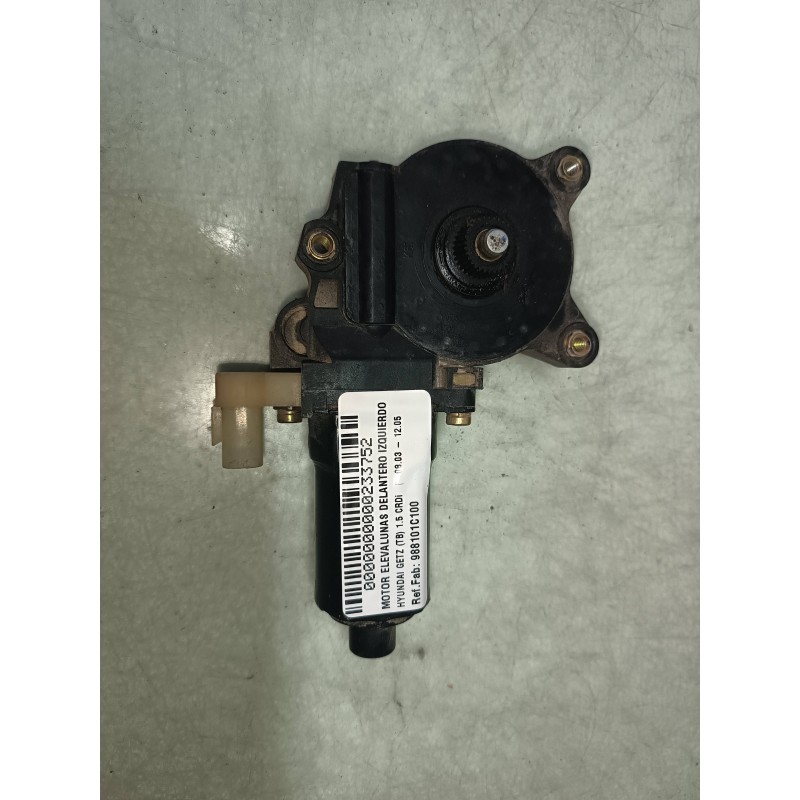 Recambio de motor elevalunas delantero izquierdo para hyundai getz (tb) 1.5 crdi referencia OEM IAM 988101C100  CONECTOR 2 PINES