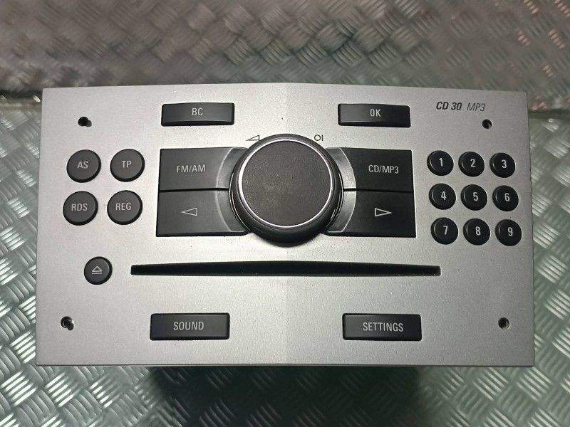 Recambio de sistema audio / radio cd para opel astra h ber. cosmo referencia OEM IAM 344183129 13251057 DELPHI GRUNDIG
