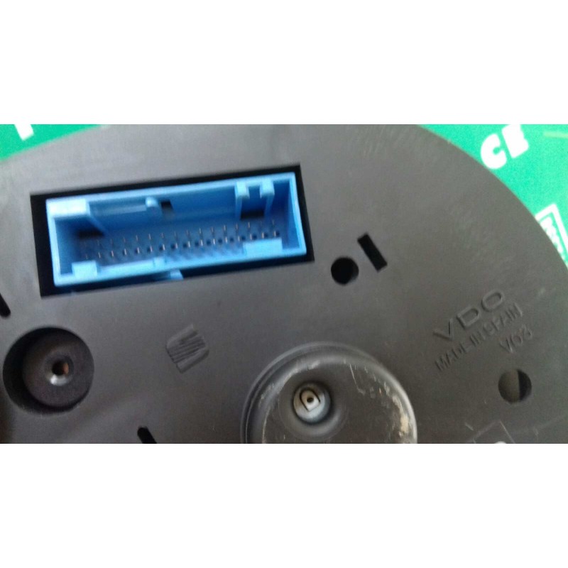 Recambio de cuadro instrumentos para seat leon (1m1) stella referencia OEM IAM 110080074013 W01M0920801 VDO