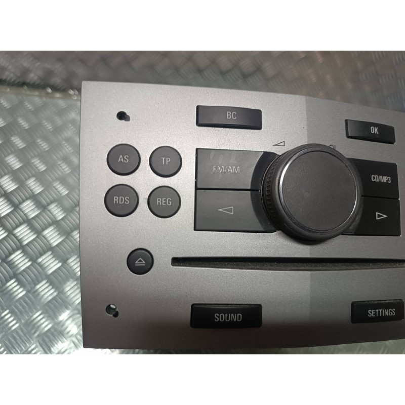 Recambio de sistema audio / radio cd para opel astra h ber. cosmo referencia OEM IAM 344183129 13251057 DELPHI GRUNDIG