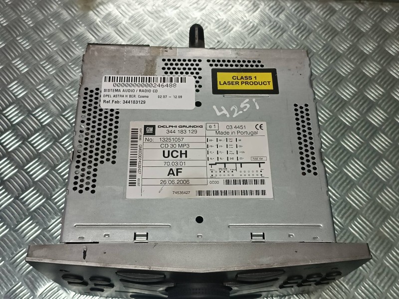Recambio de sistema audio / radio cd para opel astra h ber. cosmo referencia OEM IAM 344183129 13251057 DELPHI GRUNDIG