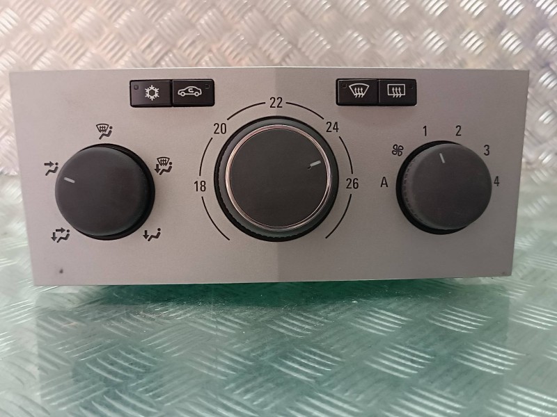 Recambio de mando climatizador para opel astra h ber. cosmo referencia OEM IAM 13261826 XA2 90151312