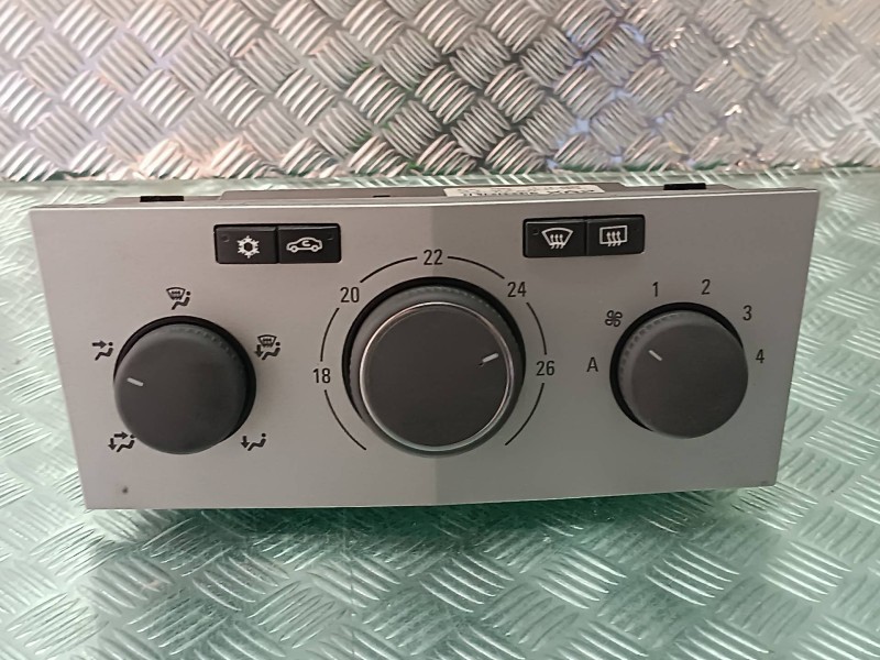 Recambio de mando climatizador para opel astra h ber. cosmo referencia OEM IAM 13261826 XA2 90151312