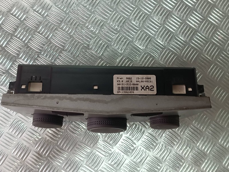 Recambio de mando climatizador para opel astra h ber. cosmo referencia OEM IAM 13261826 XA2 90151312