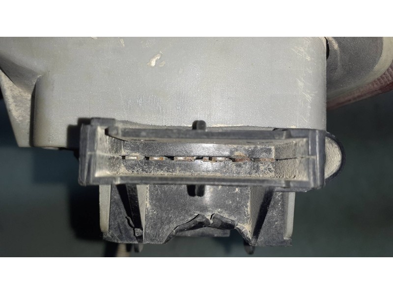 Recambio de piloto trasero izquierdo para ford transit ft 100 largo referencia OEM IAM 014311918LY 014311918LR 014311918