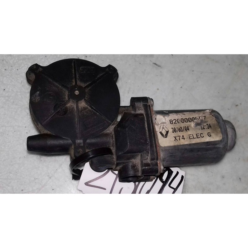 Recambio de motor elevalunas trasero izquierdo para renault laguna ii grandtour (kg0) dynamique referencia OEM IAM 8200000557 40