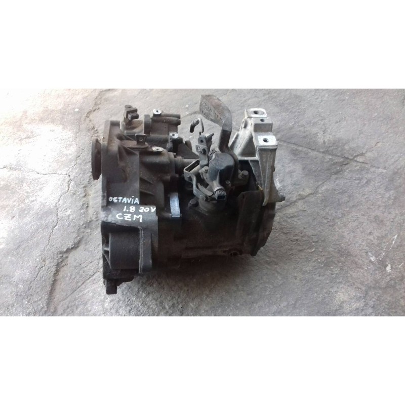 Recambio de caja cambios para skoda octavia berlina (1u2) 1.8 20v slx referencia OEM IAM CZM  5 VELOCIDADES