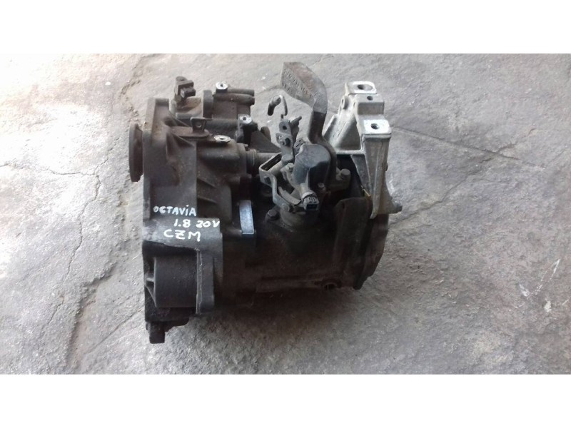 Recambio de caja cambios para skoda octavia berlina (1u2) 1.8 20v slx referencia OEM IAM CZM  5 VELOCIDADES