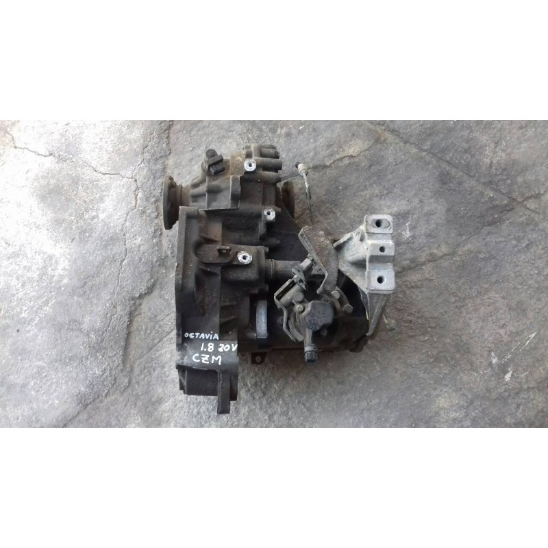 Recambio de caja cambios para skoda octavia berlina (1u2) 1.8 20v slx referencia OEM IAM CZM  5 VELOCIDADES
