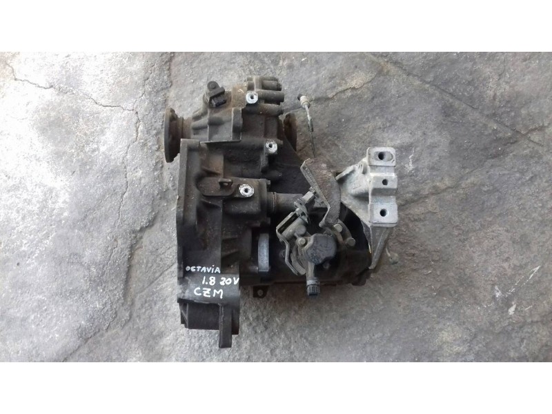 Recambio de caja cambios para skoda octavia berlina (1u2) 1.8 20v slx referencia OEM IAM CZM  5 VELOCIDADES