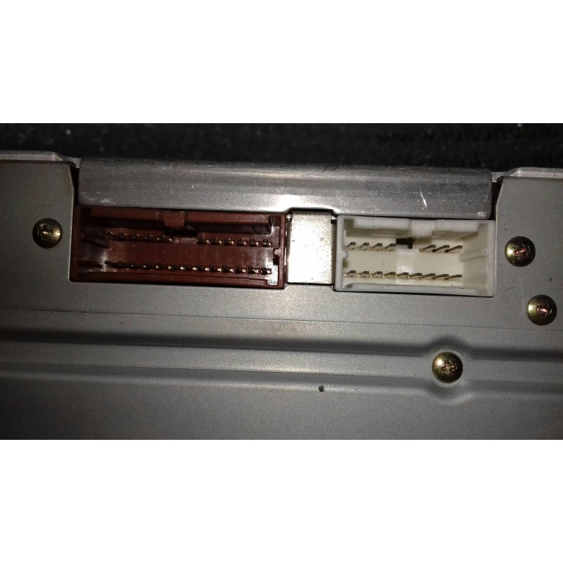 Recambio de pantalla multifuncion para nissan primera berlina (p12) acenta referencia OEM IAM 28090AV611 11205316H CC5W-3001PEU