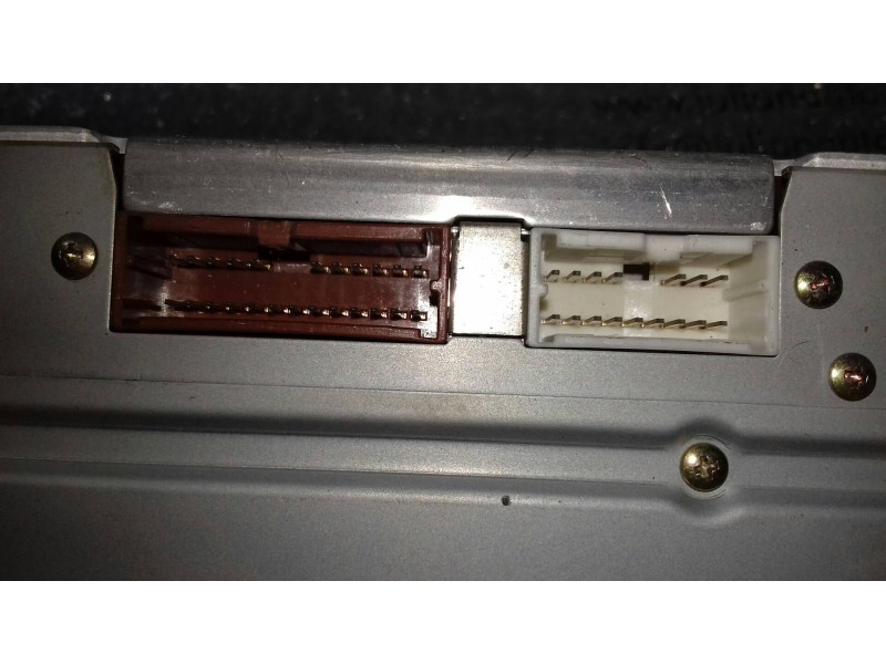 Recambio de pantalla multifuncion para nissan primera berlina (p12) acenta referencia OEM IAM 28090AV611 11205316H CC5W-3001PEU