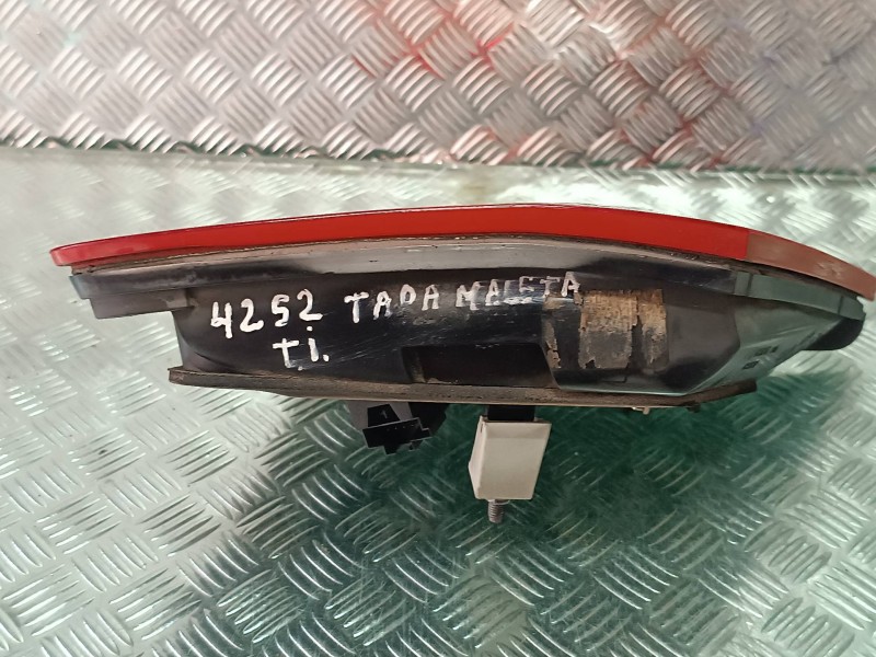 Recambio de piloto trasero izquierdo interior para mercedes-benz clase e (w212) lim. e 200 cdi be dynamic edition (212.005) refe