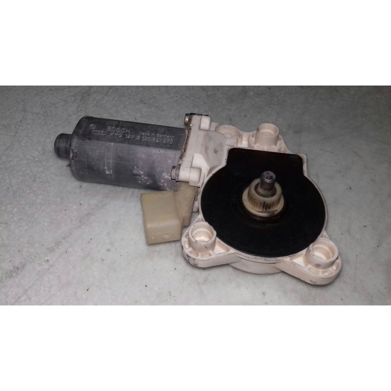 Recambio de motor elevalunas delantero izquierdo para nissan almera (n16/e) elegance referencia OEM IAM A2118202942 3130034192 B