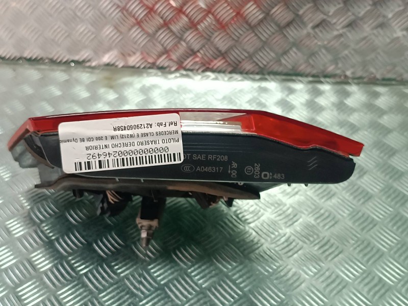 Recambio de piloto trasero derecho interior para mercedes-benz clase e (w212) lim. e 200 cdi be dynamic edition (212.005) refere